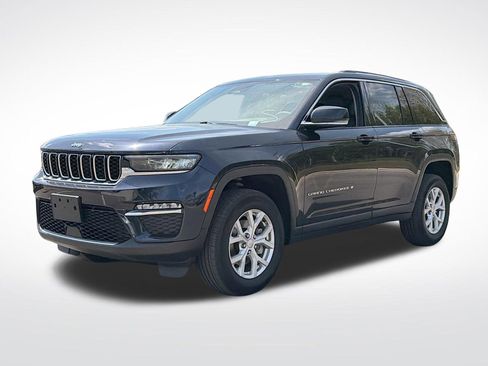 Used 2023 Jeep Grand Cherokee Limited AWD/4WD image 2