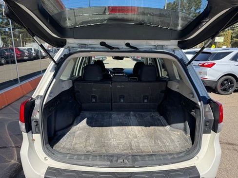 Used 2019 Subaru Forester Premium w/ All-Weather Package image 23