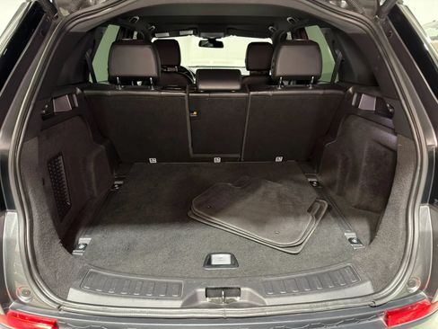 Used 2019 Land Rover Discovery Sport SE AWD/4WD image 6