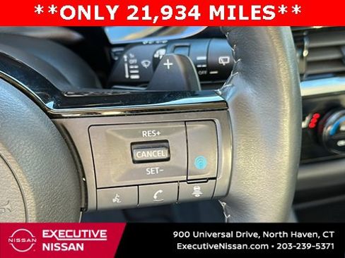 Certified 2024 Nissan Pathfinder SL w/ Cargo Package image 12