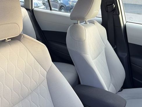 Used 2023 Toyota Corolla Cross L image 27