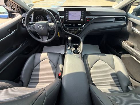 Used 2024 Toyota Camry SE w/ Cold Weather Package FWD image 21