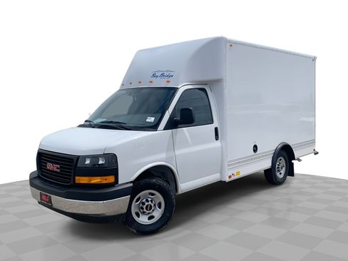 New 2025 GMC Savana 3500 w/ Power Convenience Package image 25