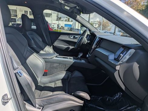Used 2019 Volvo XC60 T6 R-Design w/ Protection Package Premier image 29