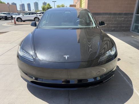 Used 2025 Tesla Model 3 AWD/4WD image 10
