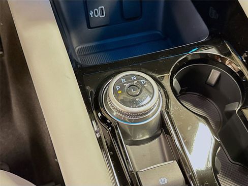 New 2026 Ford Explorer Platinum image 16