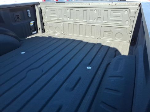 Used 2024 Ford F250 Platinum image 4