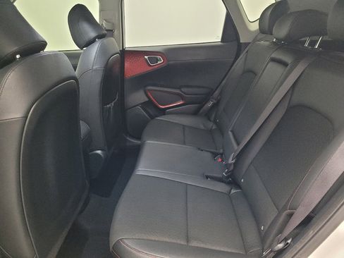 Used 2025 Kia Soul GT-Line image 18