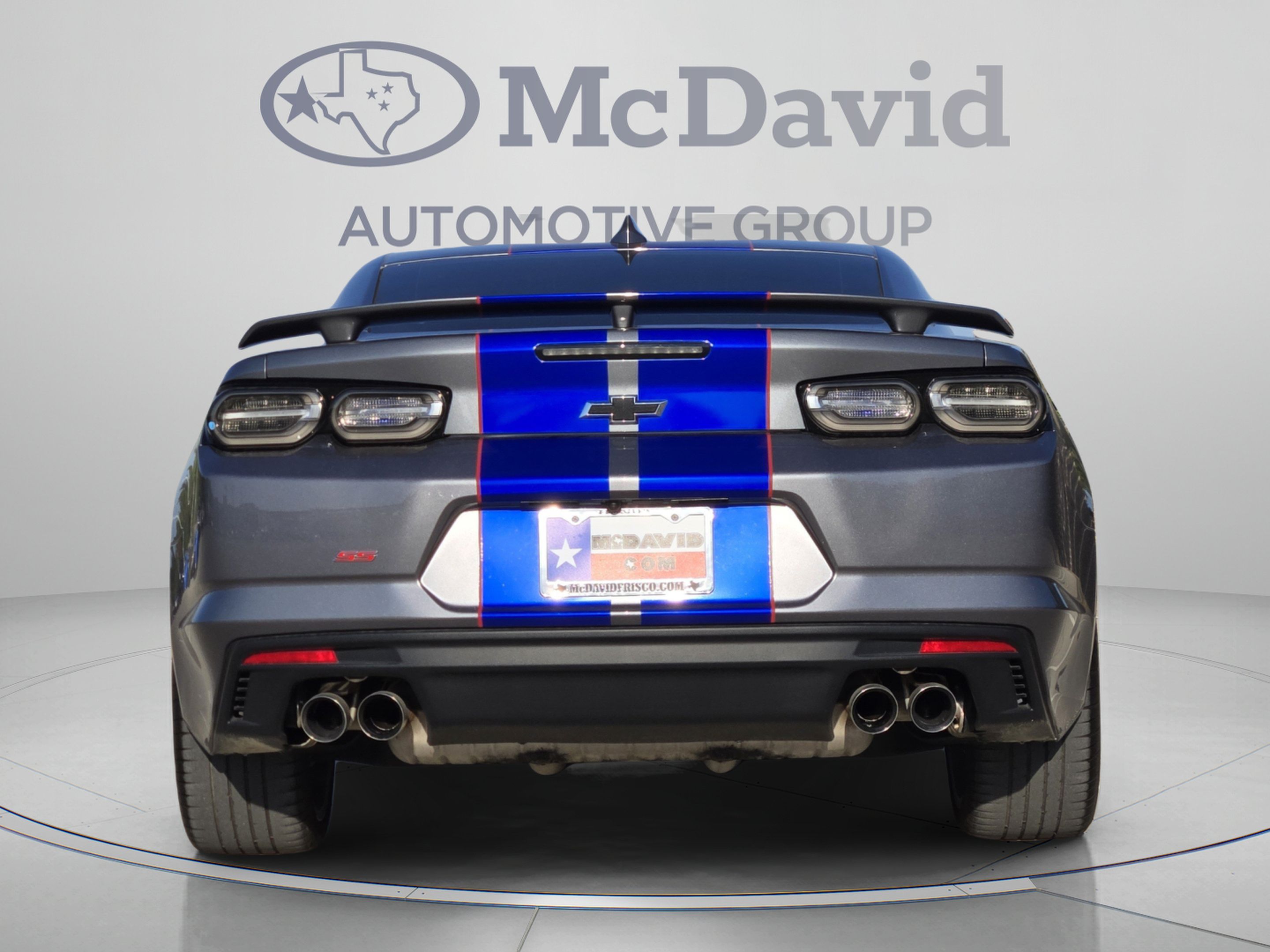 Used 2020 Chevrolet Camaro SS RWD image 4