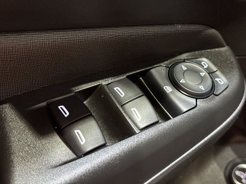 Used 2025 Buick Envista Preferred w/ Convenience I Package FWD image 33