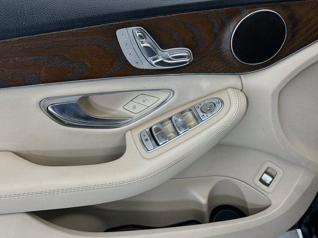 Used 2018 Mercedes-Benz C 300 Sedan image 21
