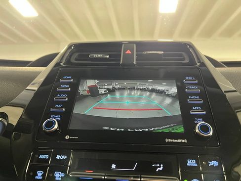 Certified 2022 Toyota Prius LE FWD image 27