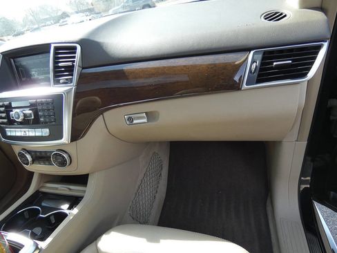 Used 2014 Mercedes-Benz ML 350 4MATIC image 12