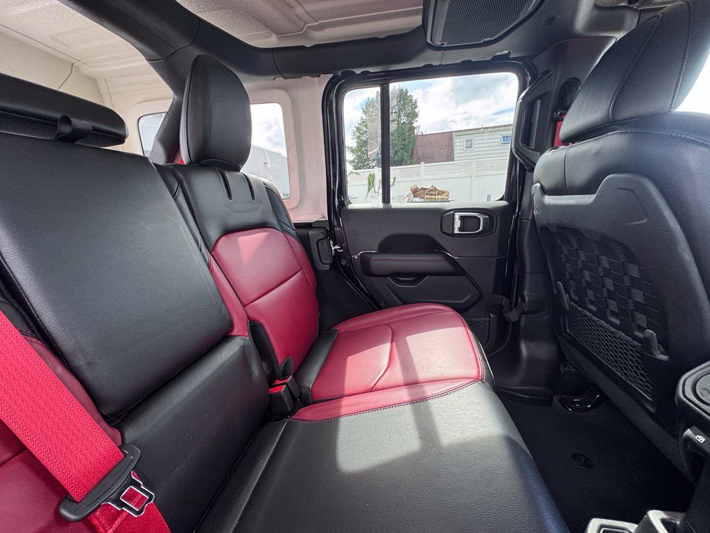Used 2023 Jeep Wrangler Unlimited Rubicon 4xe AWD/4WD image 22