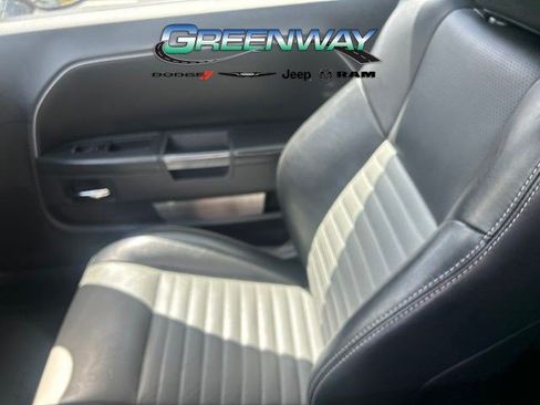 Used 2009 Dodge Challenger R/T RWD image 24