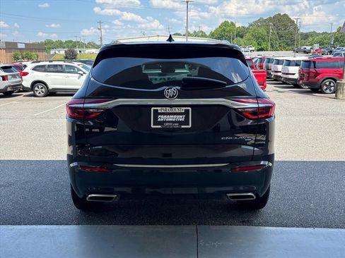 Used 2019 Buick Enclave Premium AWD/4WD image 25
