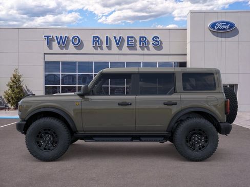 New 2026 Ford Bronco Badlands AWD/4WD image 3