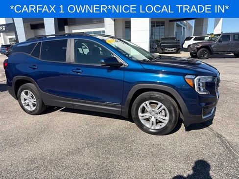 Used 2023 GMC Terrain SLE w/ Driver Convenience Package FWD image 13