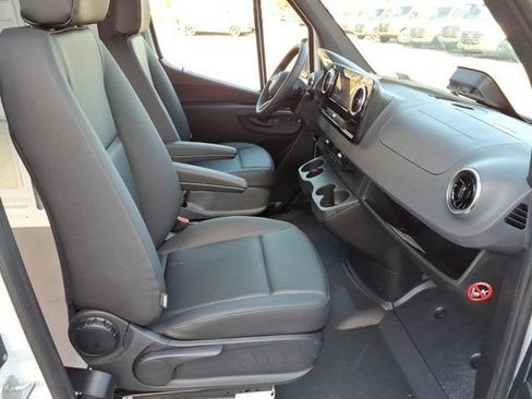 New 2026 Mercedes-Benz Sprinter 2500 image 17