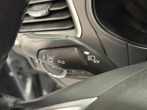 Used 2023 Ford Edge Titanium AWD/4WD image 16