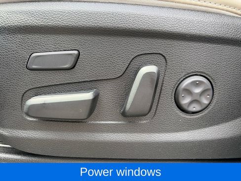 Used 2024 Kia Telluride SX Prestige w/ Towing Package AWD/4WD image 17