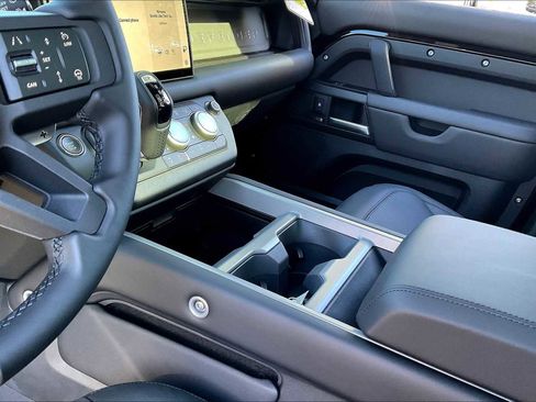 New 2025 Land Rover Defender 130 V8 image 10