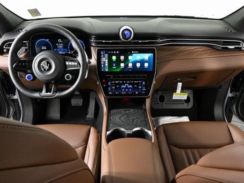 New 2025 Maserati Grecale GT image 20