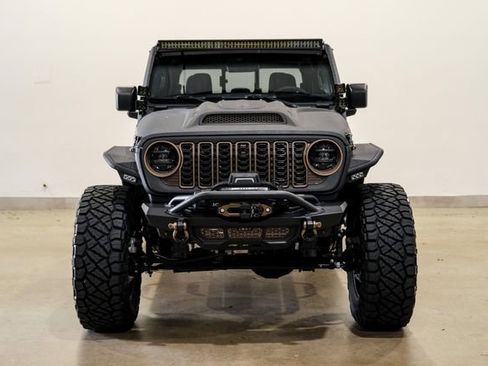 Used 2025 Jeep Gladiator Rubicon w/ Safety Group AWD/4WD image 2