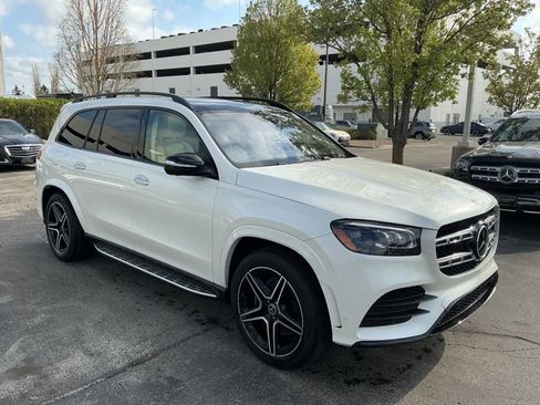 Used 2022 Mercedes-Benz GLS 450 4MATIC image 3