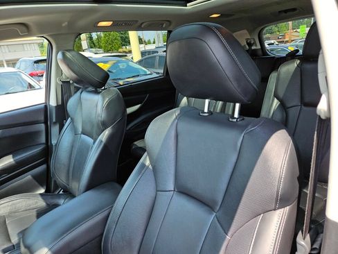 Used 2019 Subaru Ascent Limited AWD/4WD image 17