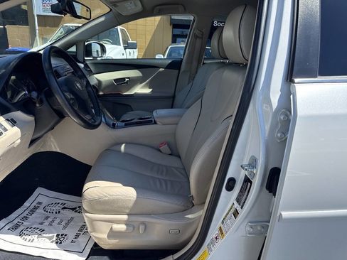 Used 2009 Toyota Venza image 12