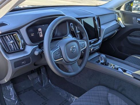 Used 2025 Volvo XC60 B5 Core w/ Protection Package Premier image 12