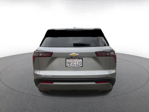 Used 2025 Chevrolet Equinox LT image 12