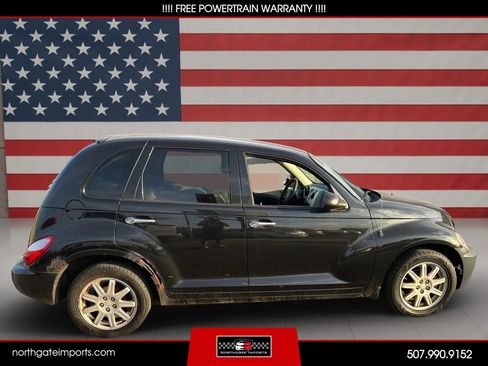 Used 2009 Chrysler PT Cruiser Touring FWD image 2