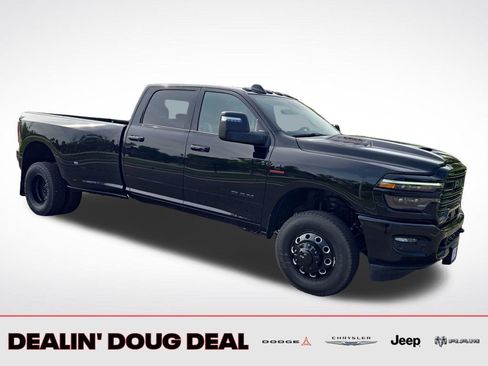 New 2026 RAM 3500 Laramie AWD/4WD image 7