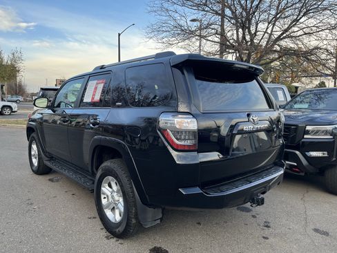 Used 2024 Toyota 4Runner SR5 Premium image 6