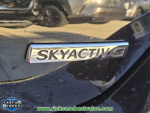Used 2023 MAZDA MAZDA3 s FWD image 14