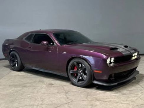 Used 2020 Dodge Challenger SRT Hellcat image 4