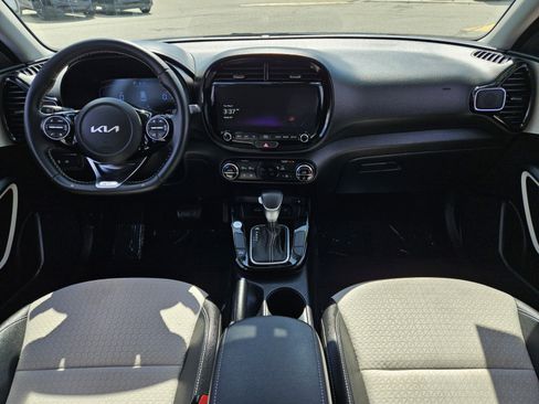 Used 2024 Kia Soul GT-Line FWD image 13