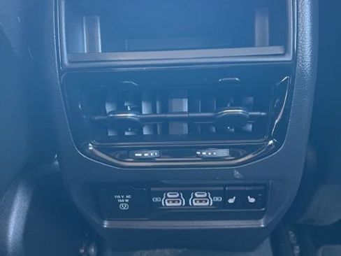 Used 2023 Jeep Grand Cherokee Limited w/ Trailer Tow Prep Group (B) image 21