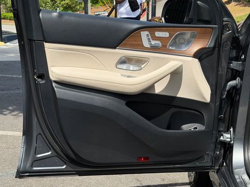 Used 2021 Mercedes-Benz GLE 350 image 29