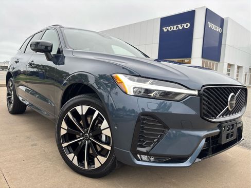 Used 2026 Volvo XC60 B5 Plus AWD/4WD image 5