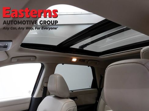 Used 2023 Nissan Pathfinder SL w/ SL Premium Package AWD/4WD image 36