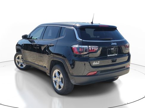 Used 2024 Jeep Compass Sport AWD/4WD image 4