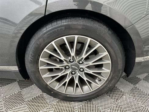 Used 2023 Genesis G80 2.5T image 20