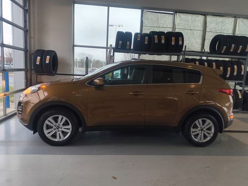 Used 2018 Kia Sportage LX image 30
