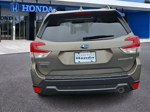 Used 2020 Subaru Forester Limited image 7