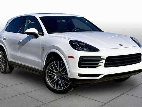 Used 2022 Porsche Cayenne Platinum Edition AWD/4WD image 3