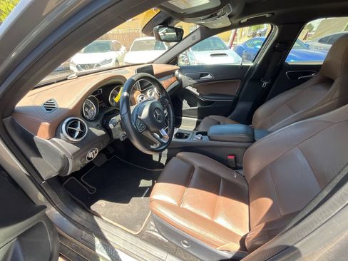 Used 2016 Mercedes-Benz GLA 250 4MATIC image 9