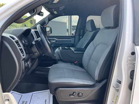 Used 2022 RAM 1500 Big Horn AWD/4WD image 16